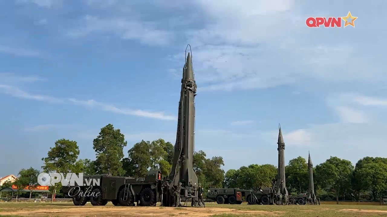 Lữ đoàn Tên lửa 490 đẩy mạnh thực hiện 3 đột phá