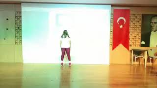 Sanem Paten Ile Okul Gösterisi.kısa Bir Kesit