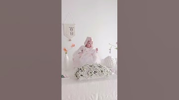 Thumbnail of This is how we celebrated Erin’s 100th day!! | Korean Baby