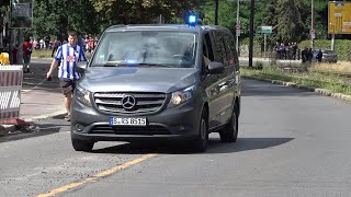 BFE+ BPOL BPOLABT Blumberg + ZPKW Polizei Berlin bei Derby in Berlin