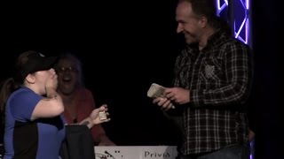 Watch A Woman Get Surprised With 1,000 Tip For Pizza Delivery