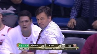 Anchor Sev Sarmenta Impersonates Alaskas Alex Compton Pba Philippine Cup 2016 - 2017