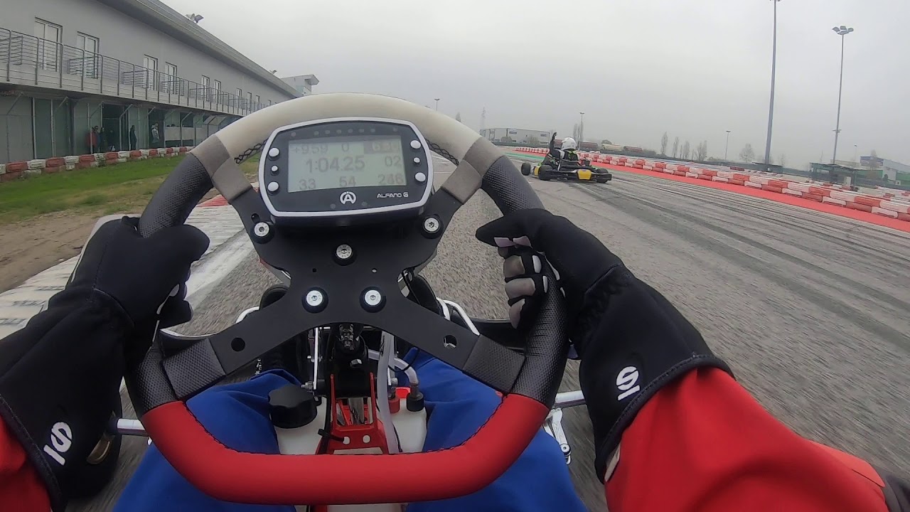 First time ever driving a REAL Go Kart: 2 stroke 125cc Racing @Adria Raceway