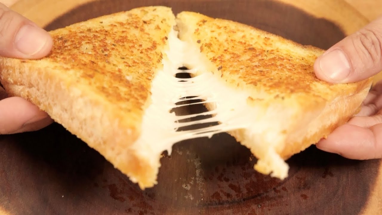 Super Easy To Make Grilled Melted Cheese Garlic Sandwich Simple 