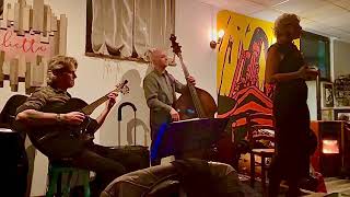 Lara Luppi Trio - Summertime