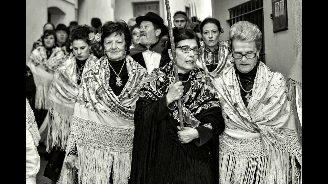 LA CAPITANA VALEROSA (versión de Kolorao Fernández // fotos de Mario Moreno)