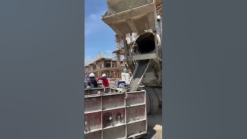 self loading concrete mixer