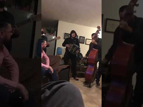 De Ahí Pa’l Real - En Vivo