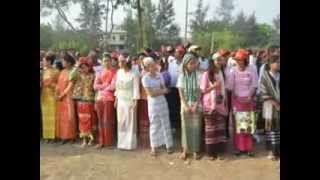 Video thumbnail of "I'm Myanmar (LinnLinn).flv"