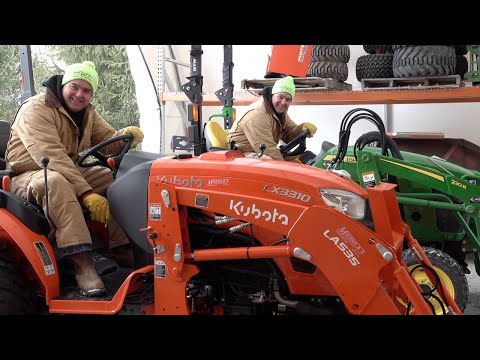 Kubota LX3310 vs.