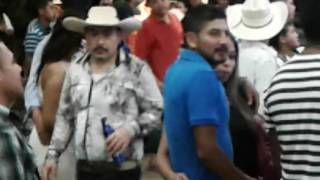 se puso bien la pachanga enel parque