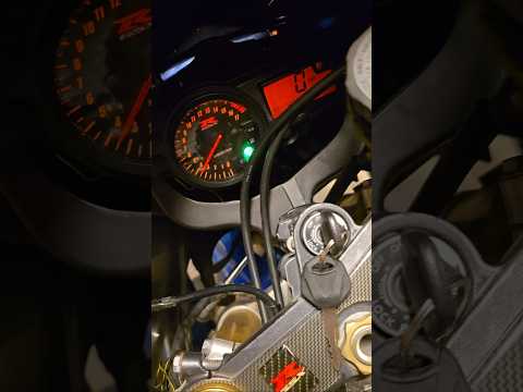 2004 gsxr 600 bad throttle cable ?? #help #needsupport #needhelp #howtofix #automobile #gsxr600