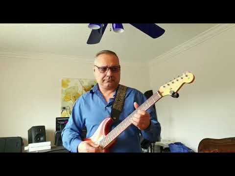 رائعة العندليب بتلوموني ليه بأسلوب جديد عزفي وتوزيعي وباستعمال كيتار واحد لكل الالات