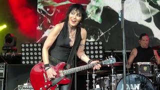 Download Lagu Joan Jett - Love Is Pain - Noblesville IN 7/11/2018 MP3