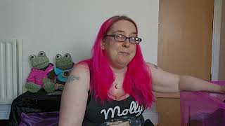Charity Clothing Haul of items to try on Vinted rather than eBay! Madness of the Mess Reseller Vlog