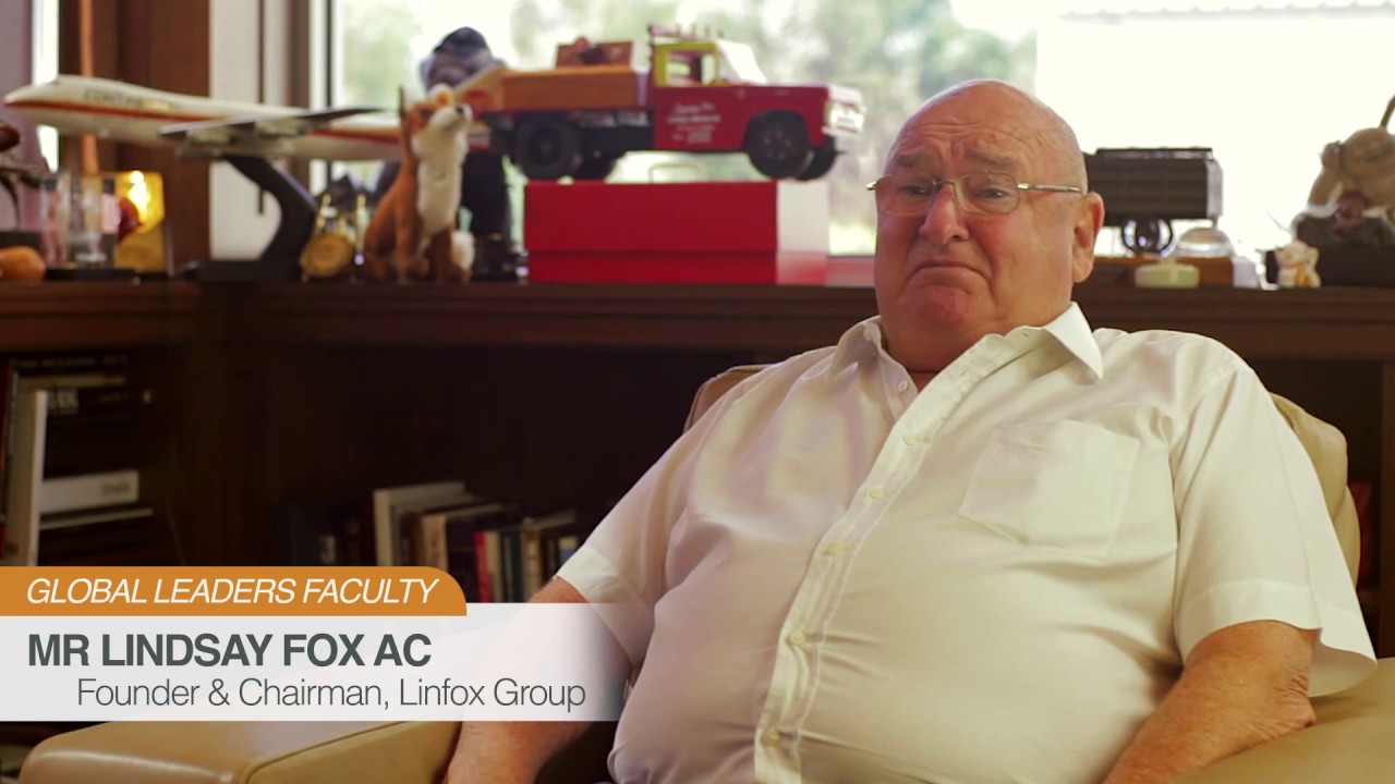 Ducere: bridge the gap between academic courses and real world experiences