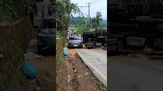 Ngeri ngeri sedap nggak sih? #kecelakaan #laka #crash #truckcrash #carcrashes #crashcar