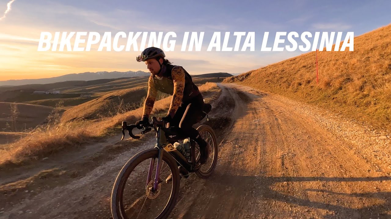 BIKEPACKING CON UN TRAMONTO SOTTO ZERO IN ALTA LESSINIA