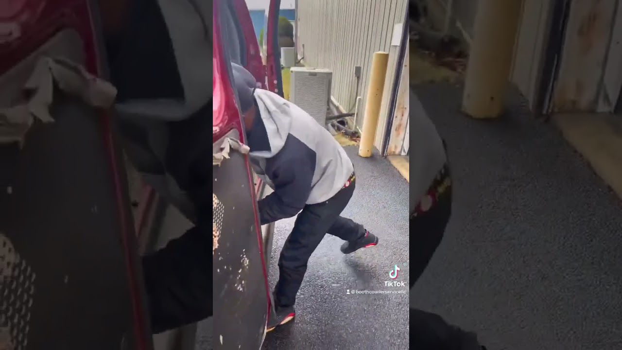 Can you lift up the Bay Doors, Booth Courier Service LLC we got a Delivery!