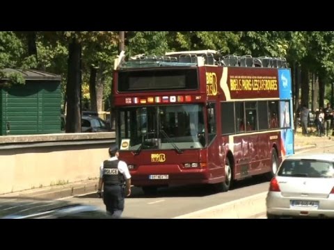 Vidéo: Paris Interdit Les Bus De Tournée