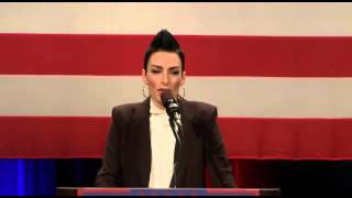 Miss Wisconsin 2005 Melissa Young Campaigns With Donald Trump In Milwaukee