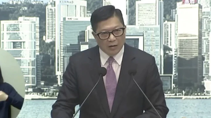 邓炳强回应本港首季罪案比去年同期飙升近五成，被问公共图书馆下架多项政治相关馆藏，称未收到六四公众活动申请 - 天天要闻