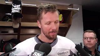 Methot moving past finger injury, focusing on playoffs