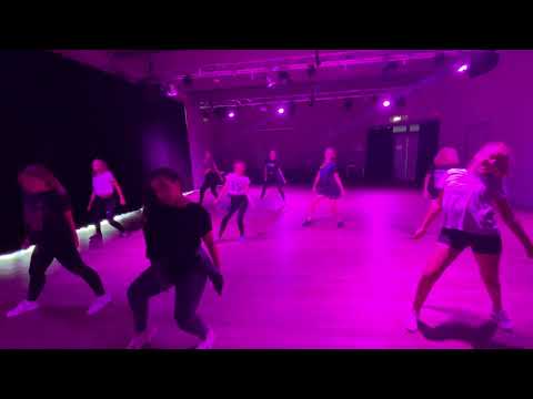 OOPS I DID IT AGAIN || DANCE || CHOREO