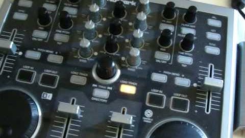 Numark Total Control Review, Messing around, Tutorial