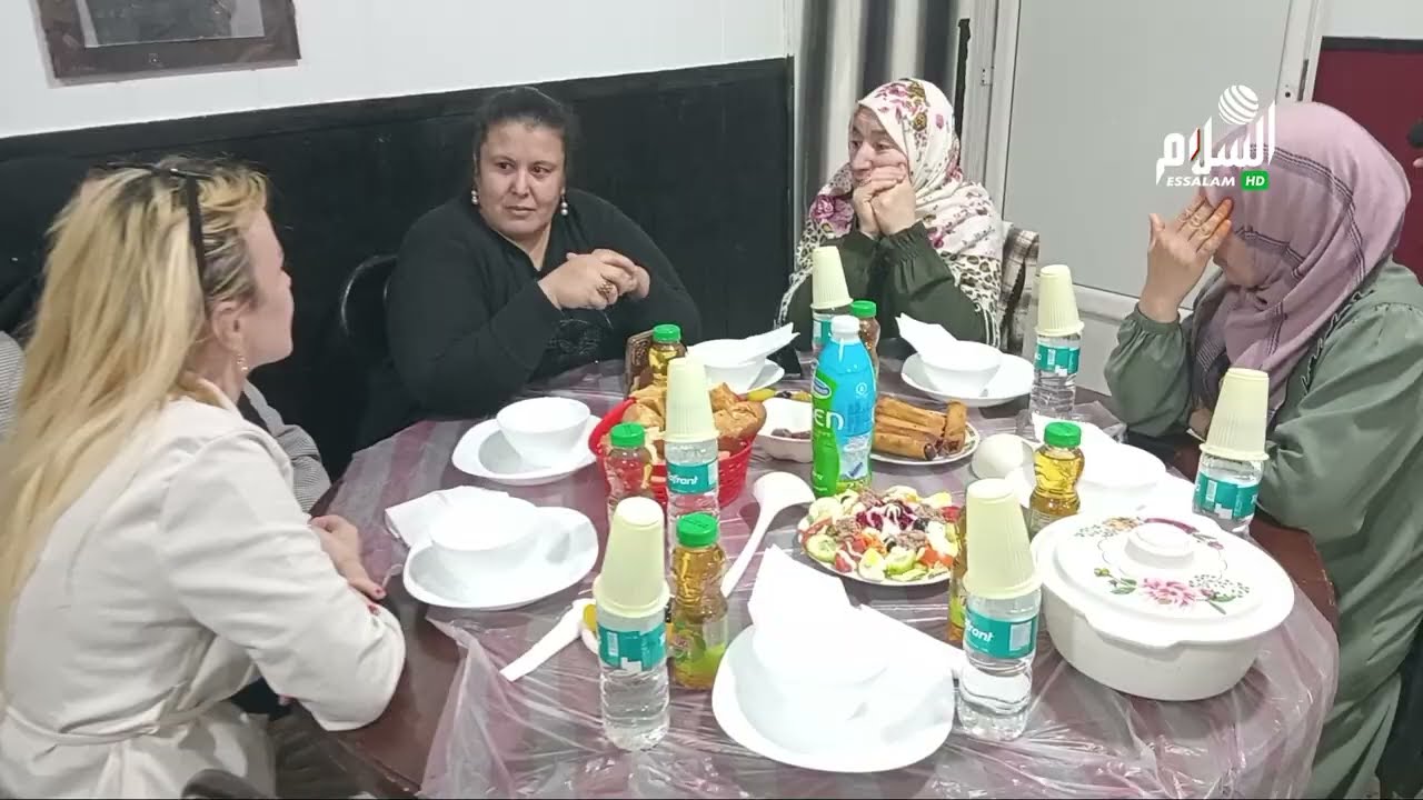 مأدبة إفطار وتكريم  على شرف امهاتنا لدار الحسنات بمناسبة عيد المرأة