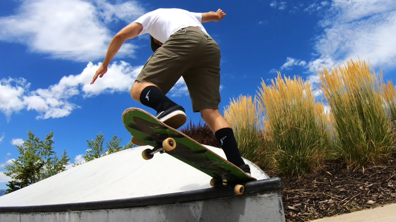 Them skates. скейт энд дестрой. Skate past. Skate past. скейтборд вайб.