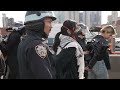 Mass arrests as palestine protesters take manhattan bridge and block police prisoner bus in nyc
