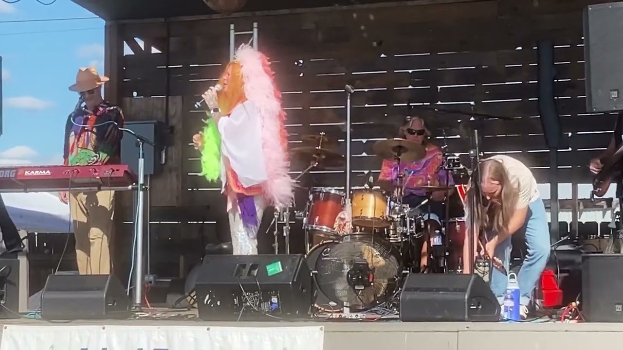 Kozmik DreamZz - Maybe