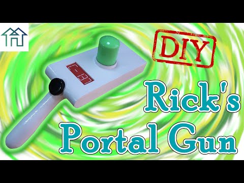 RICK AND MORTY | Rick's PORTAL GUN