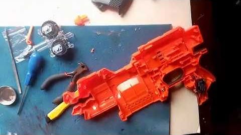 {Nerf Mod and Tutorial] Select Fire Stryfe, Complete build and turorial pt2.