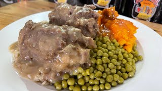 MY FAVORITE WAY TO COOK  TURKEY NECKS /OLD SCHOOL SMOTHERED TURKEY  NECKS/SOUL FOOD SUNDAY