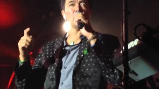 Los Temerarios / Que De Raro Tiene