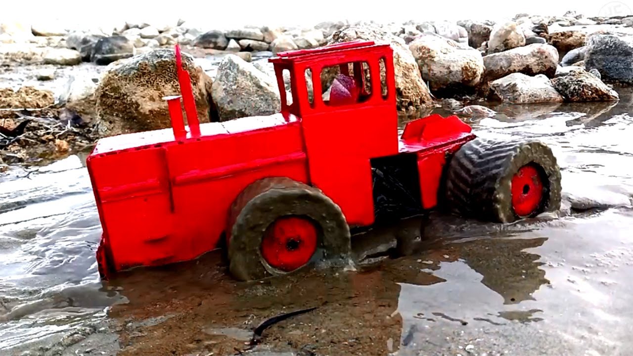 Homemade RC Cardboard Tractor drives through deep mud, DIY cardboard ...