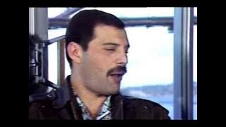 Freddie Mercury Vs. Sid Vicious(Sex Pistols) 1977