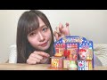 夏休みの工作。食品サンプルでかき氷とチョコバナナを作って、夏祭りを再現します。
