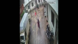 Live death of girl by electrical poll caught on camera