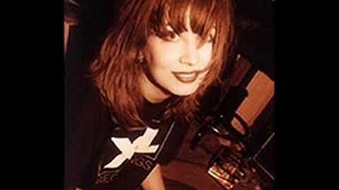 Inger Lorre - Yard of Blonde Girls