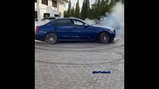  Ibrahim Mahama has once again exhibited his car drifting skills in a new video.