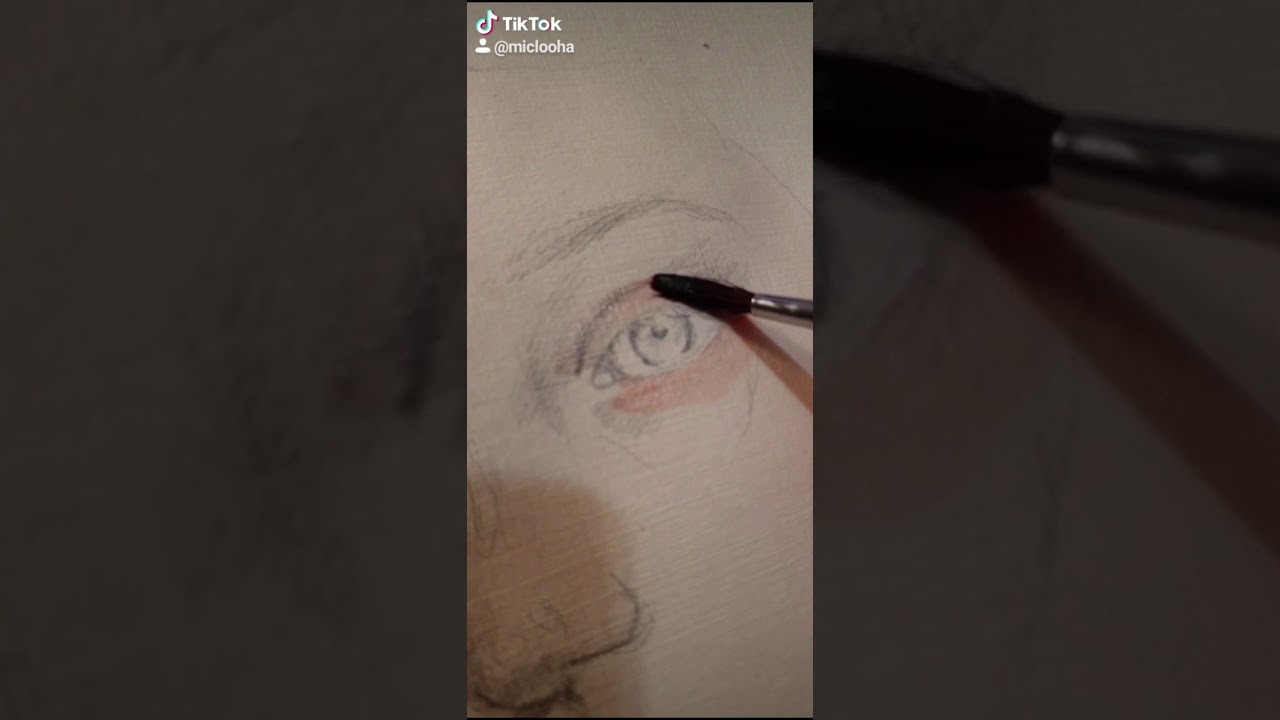 Как нарисовать глаз дракона из тик тока