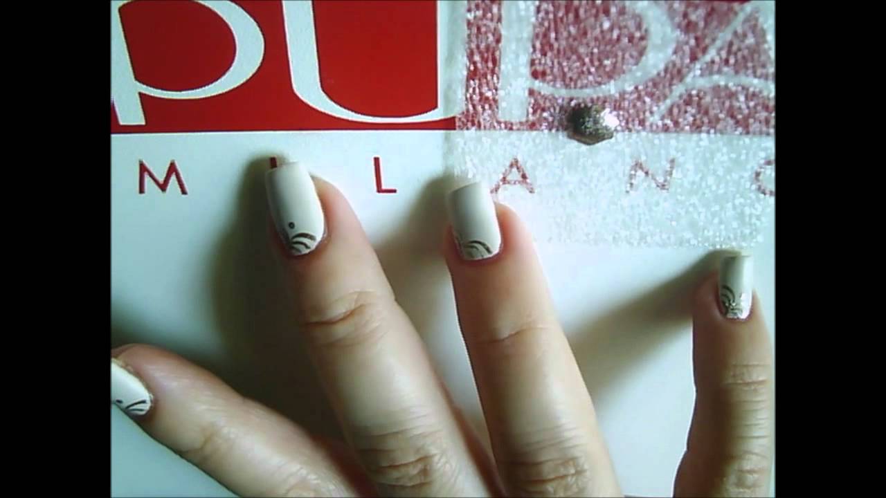 Simplicity Nail Art - Luxury French | Soffio di Dea per PUPA Nail Academy
