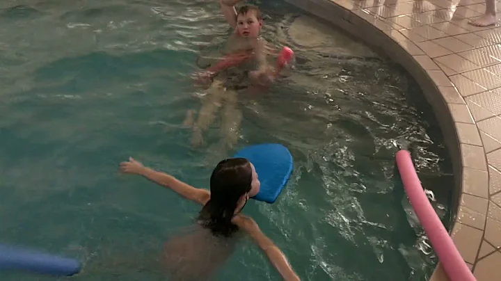 Maxwell's 10th Pool Party