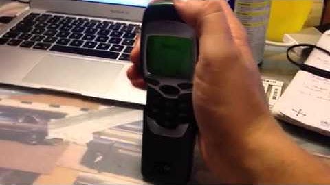 Nokia 7110 and the spring loaded cover