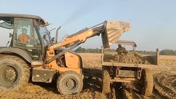 JCB Working/Case 851ex working/Soil loading in tractor with loader