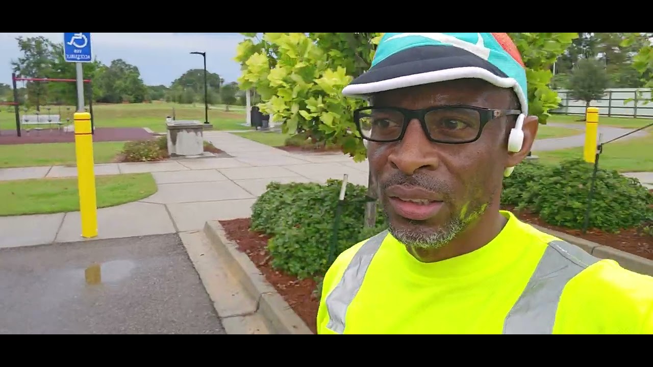 How Teens Build Confidence with Resilience | Beyond the Edge Coaching with Coach Frank. 