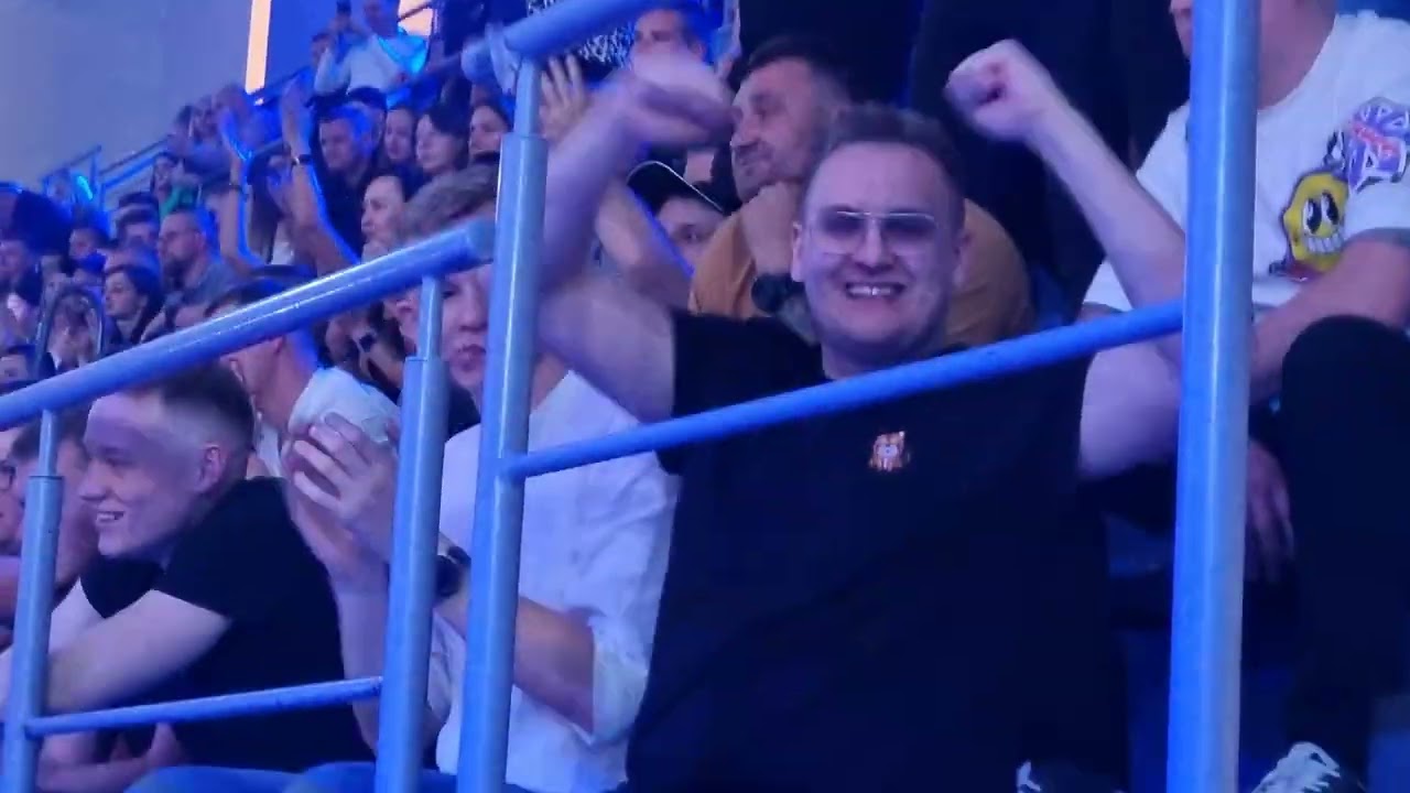 OBŁĘDNA REAKCJA PUBLIKI W PILE! GRACJAN WYROŚLAK ZWYCIĘŻA NA FEN 46